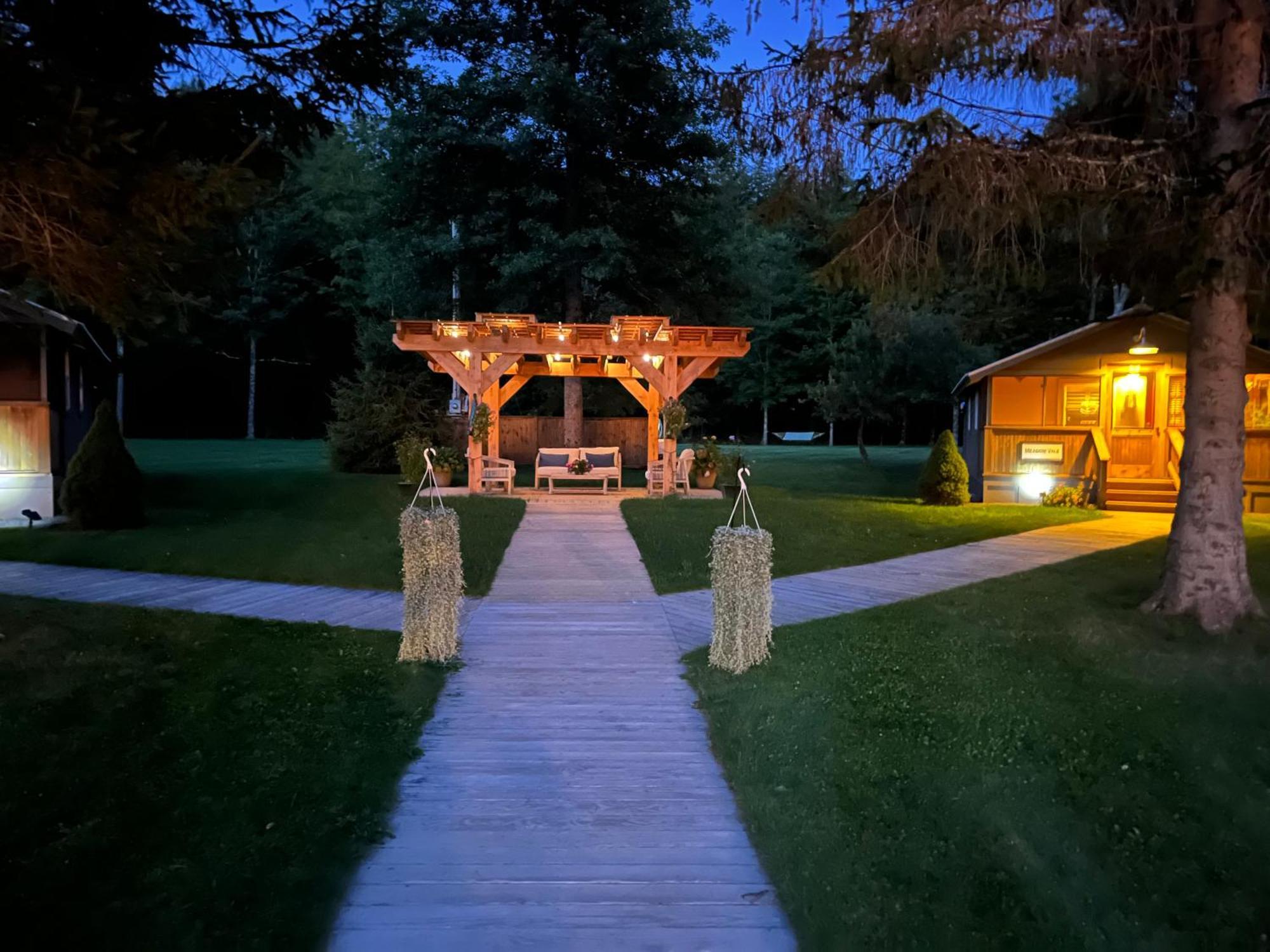 Antrim Streamside Hotel Livingston Manor Exterior photo